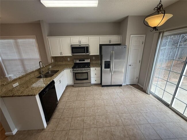 Building Photo - 10965 Wittenridge Dr