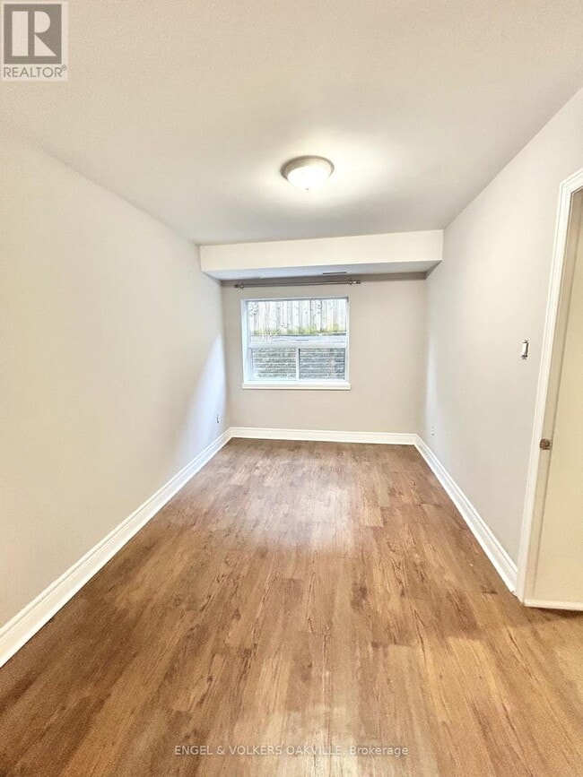 Photo du bâtiment - 15 Thirty Third St