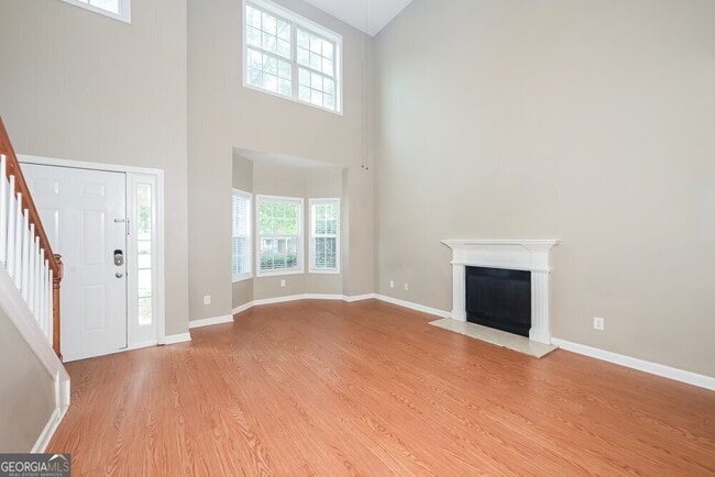 Building Photo - 6593 Grand Hickory Dr