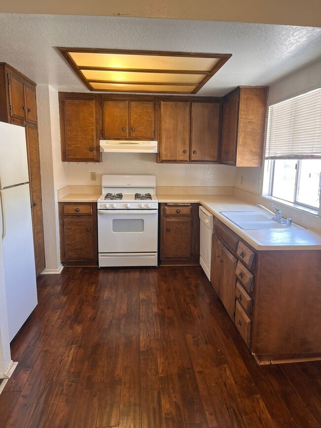Photo - Genevieve Park Apartment