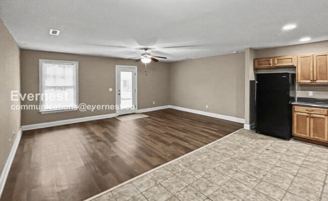 Foto del edificio - 144 Brown Estates Dr