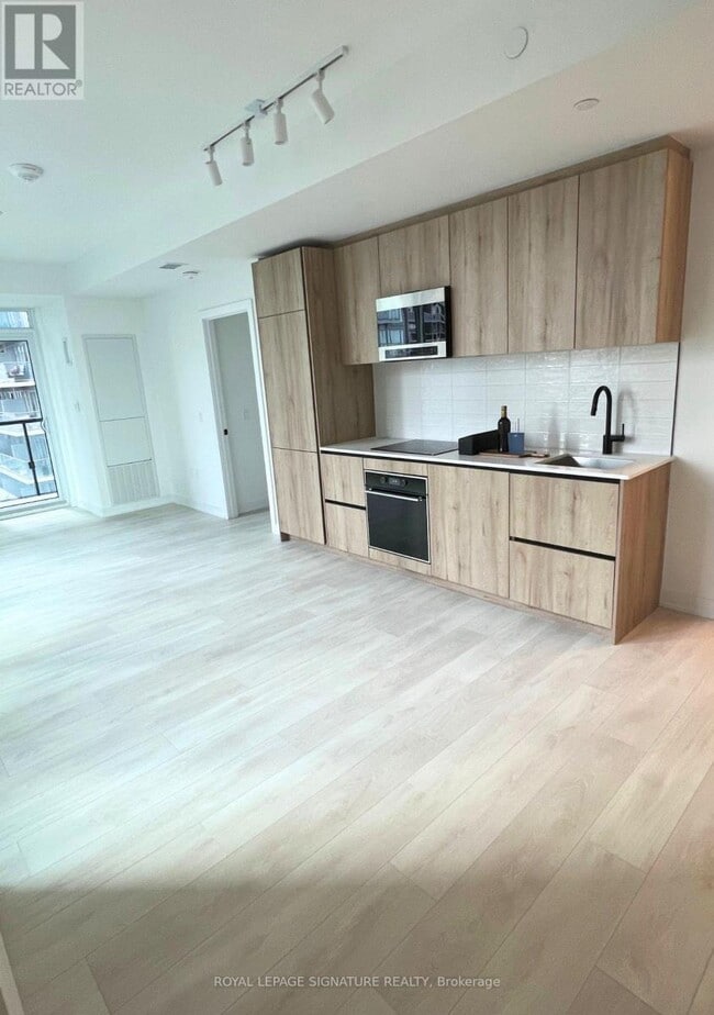 Photo du bâtiment - 117 Broadway Ave