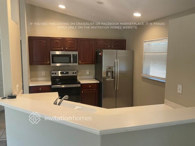 Foto del edificio - 7699 Mclues Ave