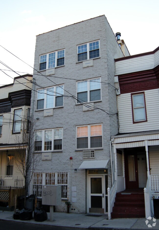 1976 Belmont Ave, Bronx, NY 10457 Apartments Bronx, NY