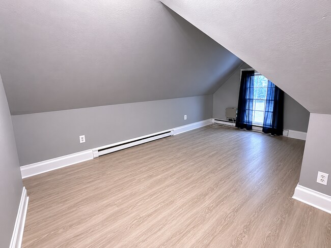 Foto del edificio - 306 Broadway Ave