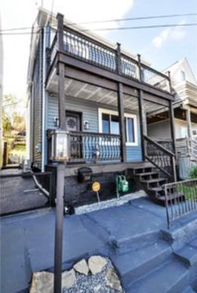 Building Photo - 2328 Primrose St