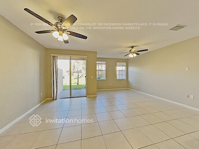 Building Photo - 247 Las Brisas Cir