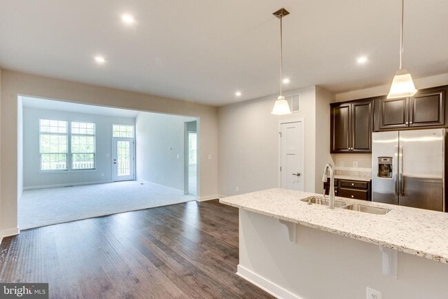 Building Photo - 2183 Hemlock Bay Rd