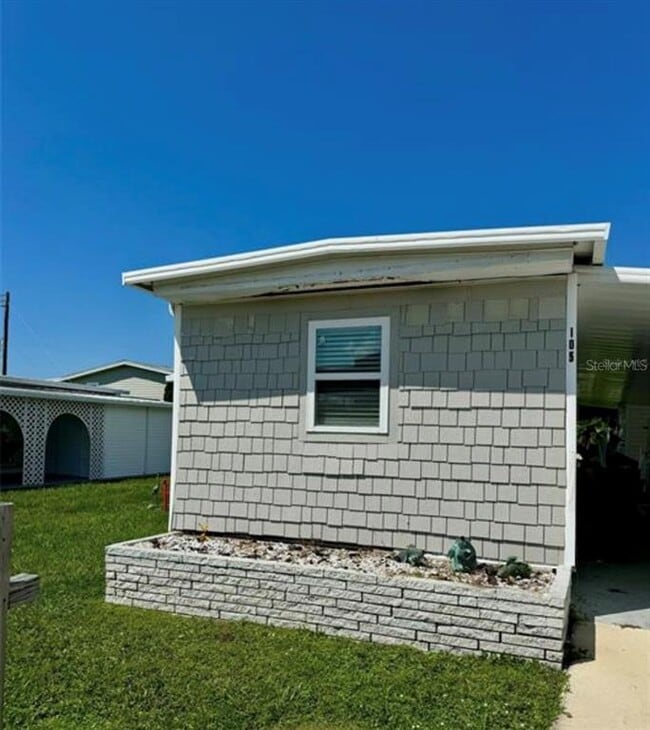 Building Photo - 105 Del Rio Dr