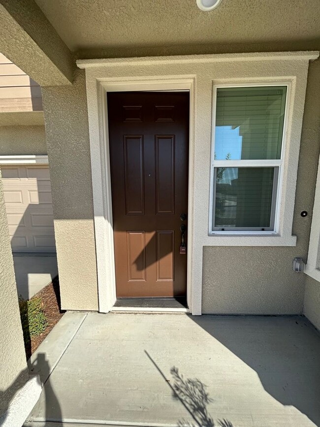 Foto del edificio - Beautiful Newer 4 Bedroom Home in Aspen-Sequoia Trails with Solar!