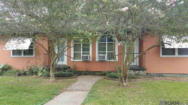 Building Photo - 2152 Stanford Ave
