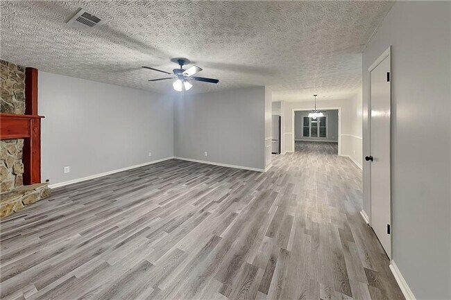 Foto del edificio - 4522 Inlet Rd
