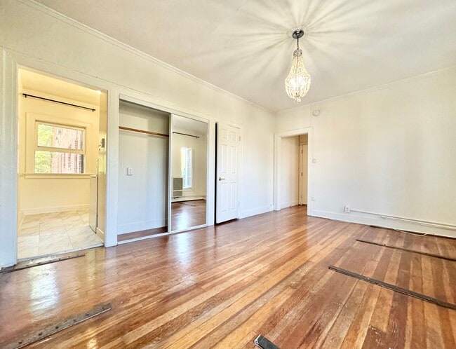 Foto del edificio - 532 S Coronado St