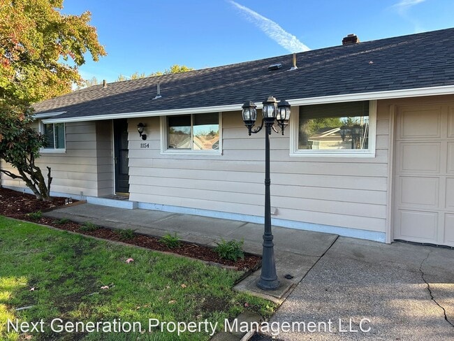 Building Photo - 2 br, 1 bath House - 1154 Clinton Dr.