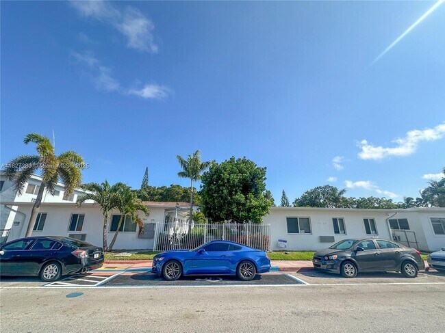 Foto del edificio - 800 85th St