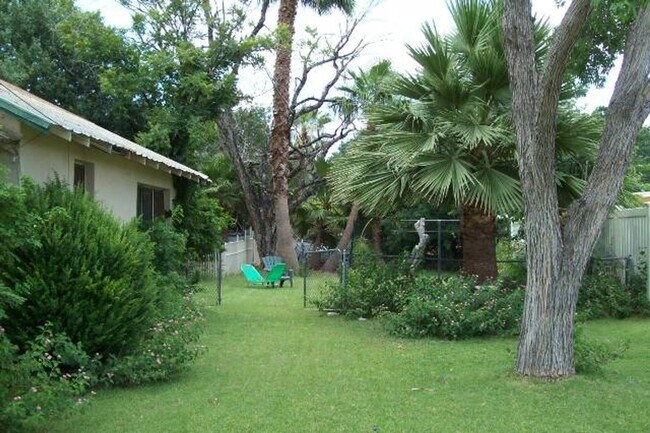Foto del edificio - **Charming 2 Bedroom Home in Tempe – Avail...