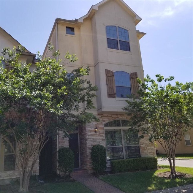 Building Photo - 9103 Creekstone Lake Dr