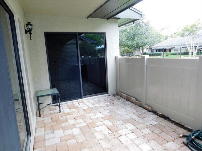 Foto del edificio - 160 Joanne Pl