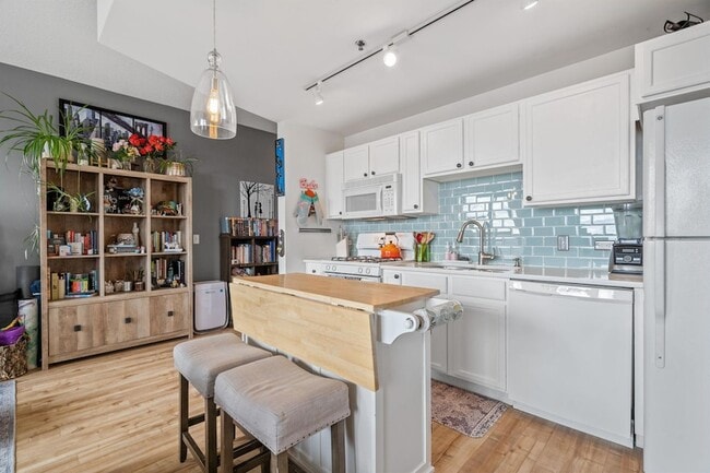 Foto del edificio - 929 Portland Ave