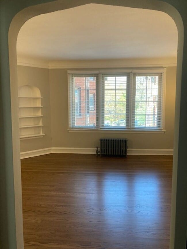 Foto del edificio - East Rogers Park One Bedroom