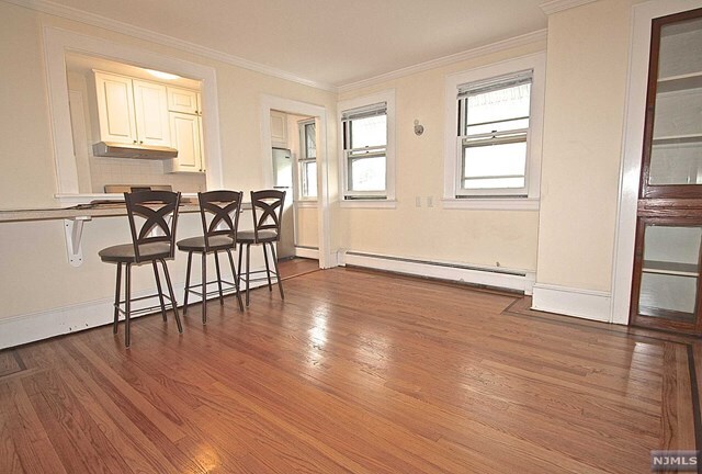 Building Photo - 13-38-38 4th St