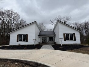 Building Photo - 3940 Ellendale Rd
