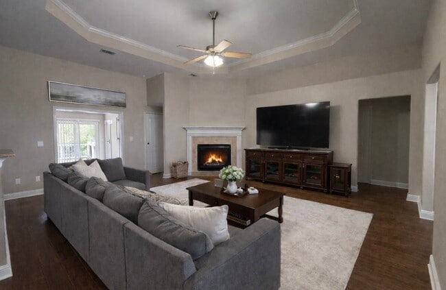 Building Photo - 211 Pinque Coat Ct