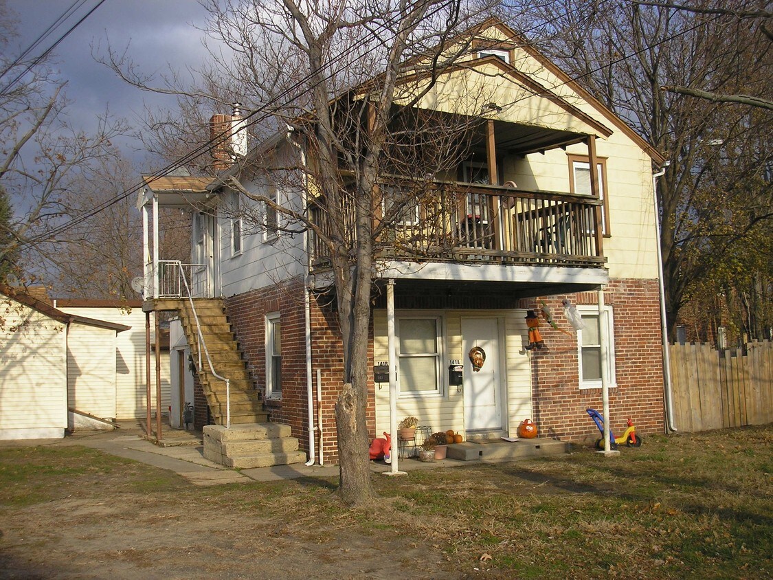 Primary Photo - 141 W Jefferson St