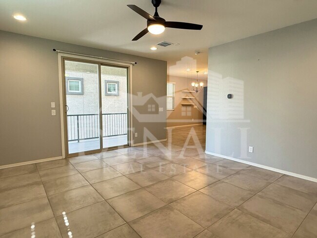 Building Photo - 731 W Winchester Dr