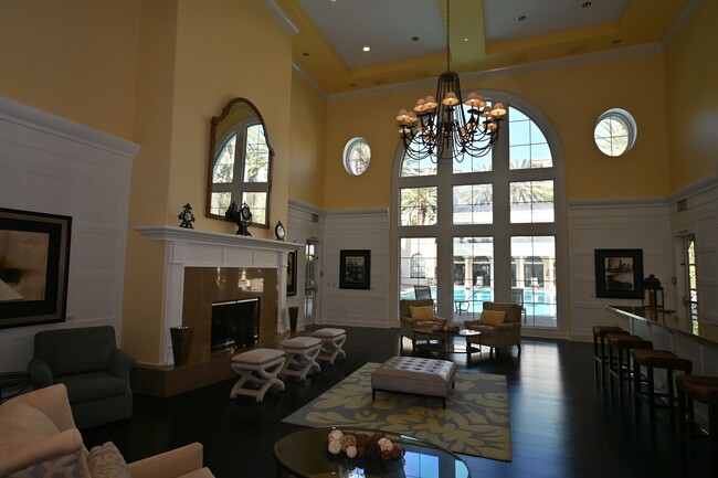 Building Photo - Irvine Watermarke Top Floor Condo 3 BD 2 B...