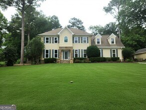 Building Photo - 270 S Shore Dr