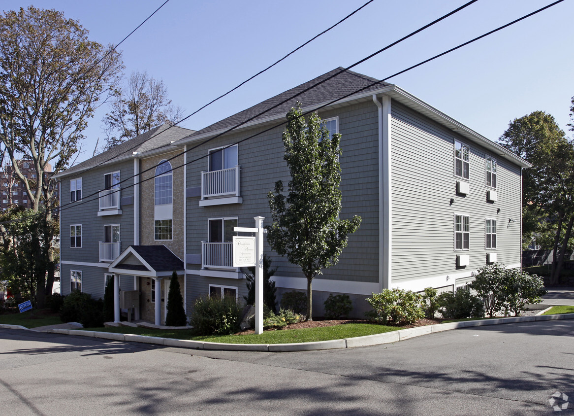 Primary Photo - California Avenue Apartments