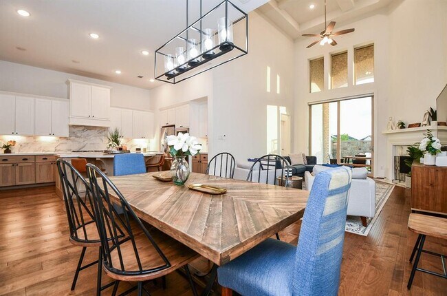Foto del edificio - 4415 Sage Glen Ln