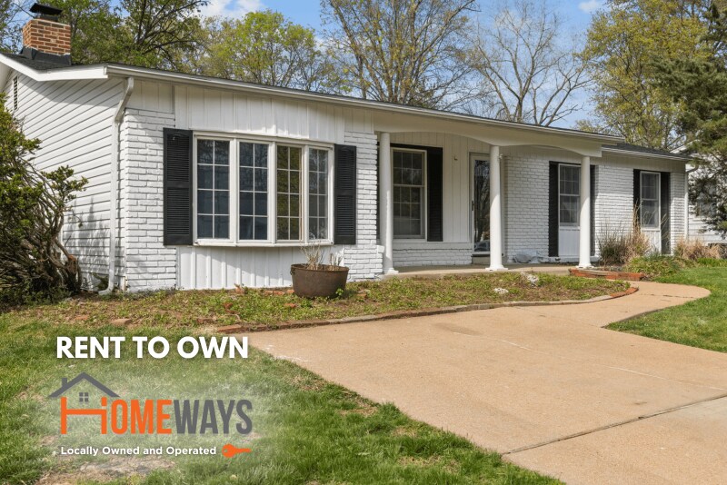 Primary Photo - 105 Whitewater Dr