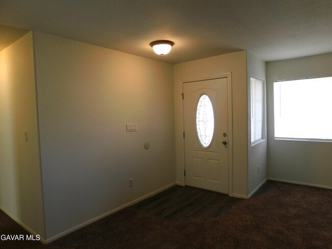 Building Photo - 8312 Tamarack Ave