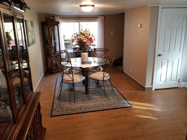 Living Room - 105 Vanadium Rd