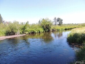 Building Photo - 150337 Tigard St
