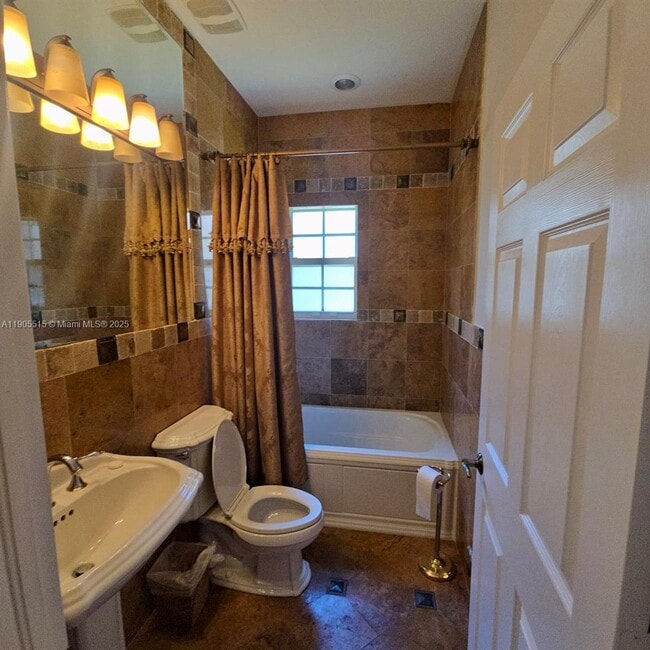 Foto del edificio - 2136 NW 4th St