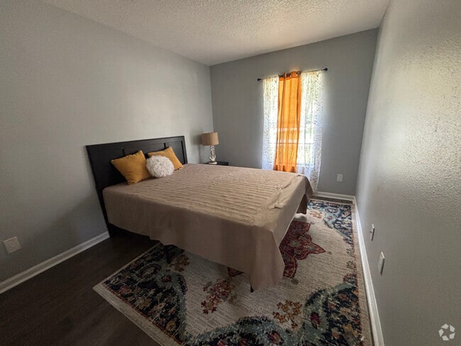 Building Photo - 437 Fort Drum Ct