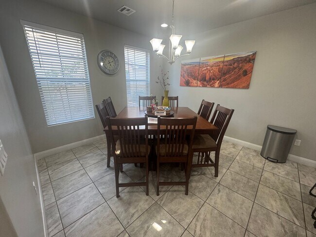 Building Photo - Fully Furnished Sienna Hills 3 bed 2.5 bat...
