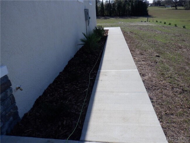 Building Photo - 786 E Dunbar Ln