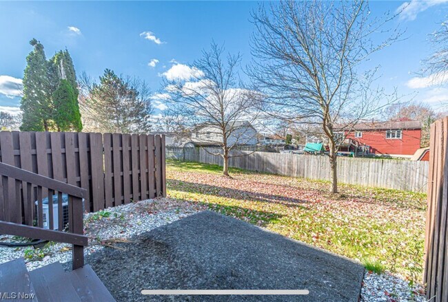 Building Photo - 580 Topaz Ln
