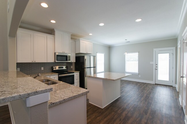 *Example photo of similar home/floor plan. - 110 Waverly Dr