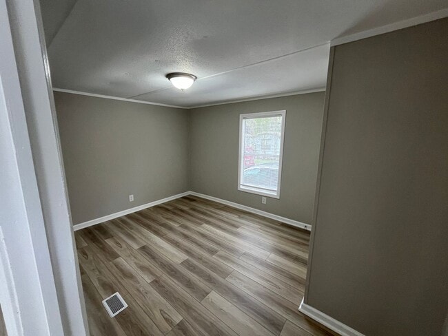 Foto del edificio - Colony Oaks Homes