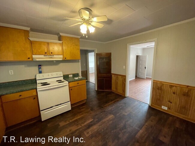 Building Photo - 2 br, 1 bath House - 807 Phillips Drive