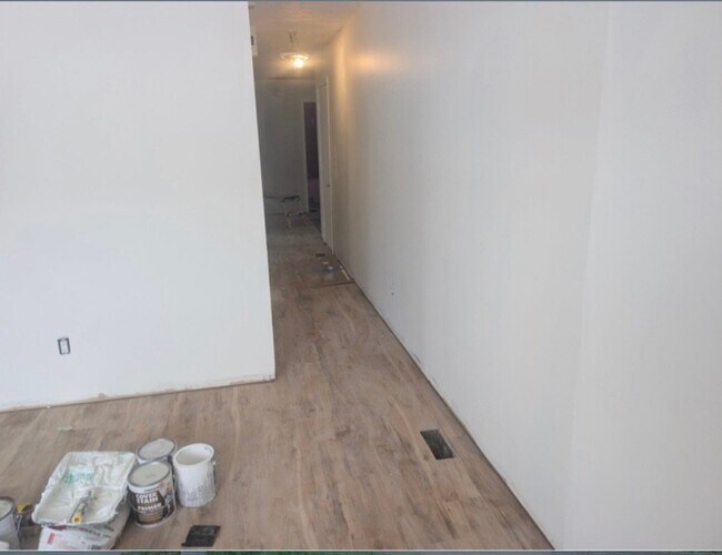 Foto del edificio - 5770 Stormcroft Ave
