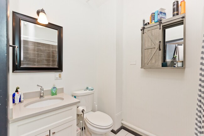 Foto del edificio - 2013 W Division St