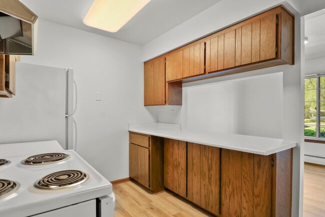 Building Photo - PropertyName