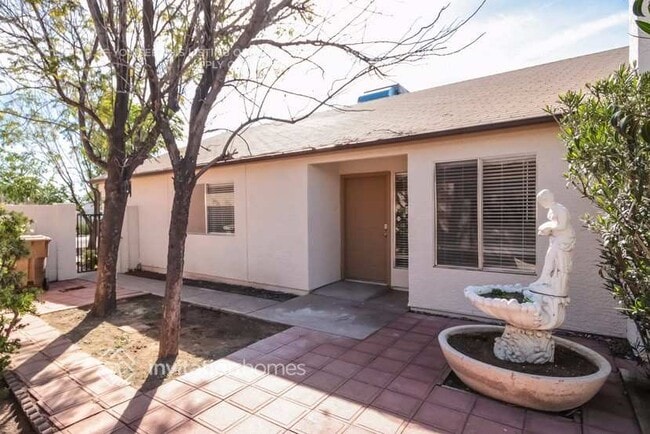 Building Photo - 17910 N 88th Dr