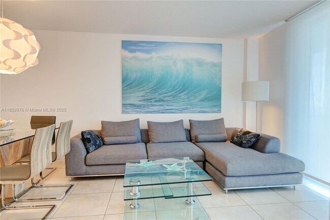 Foto del edificio - 9195 Collins Ave